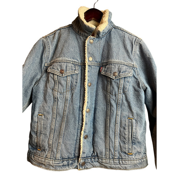 Women’s Levi’s Original Sherpa Trucker Jacket - Picture 3 of 15